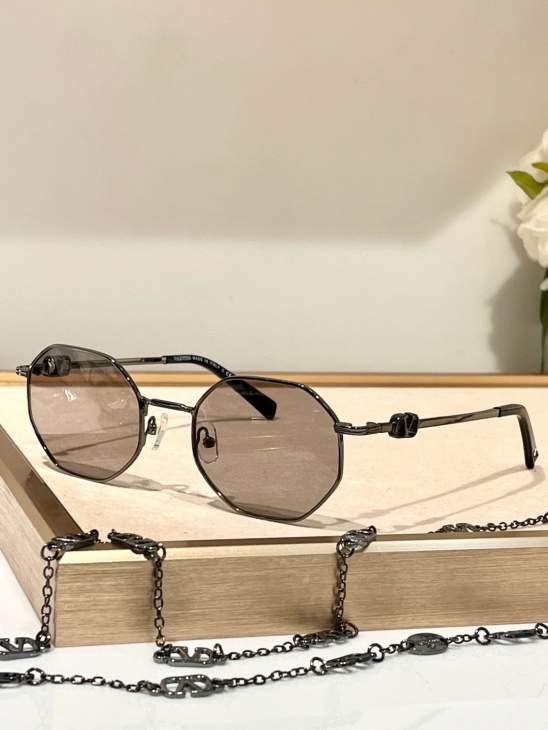 Picture of Valentino Sunglasses _SKUfw71271926fw